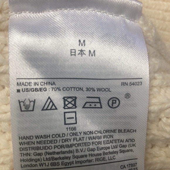 Gap Med worn a few perfect condition cute - Picture 9 of 9